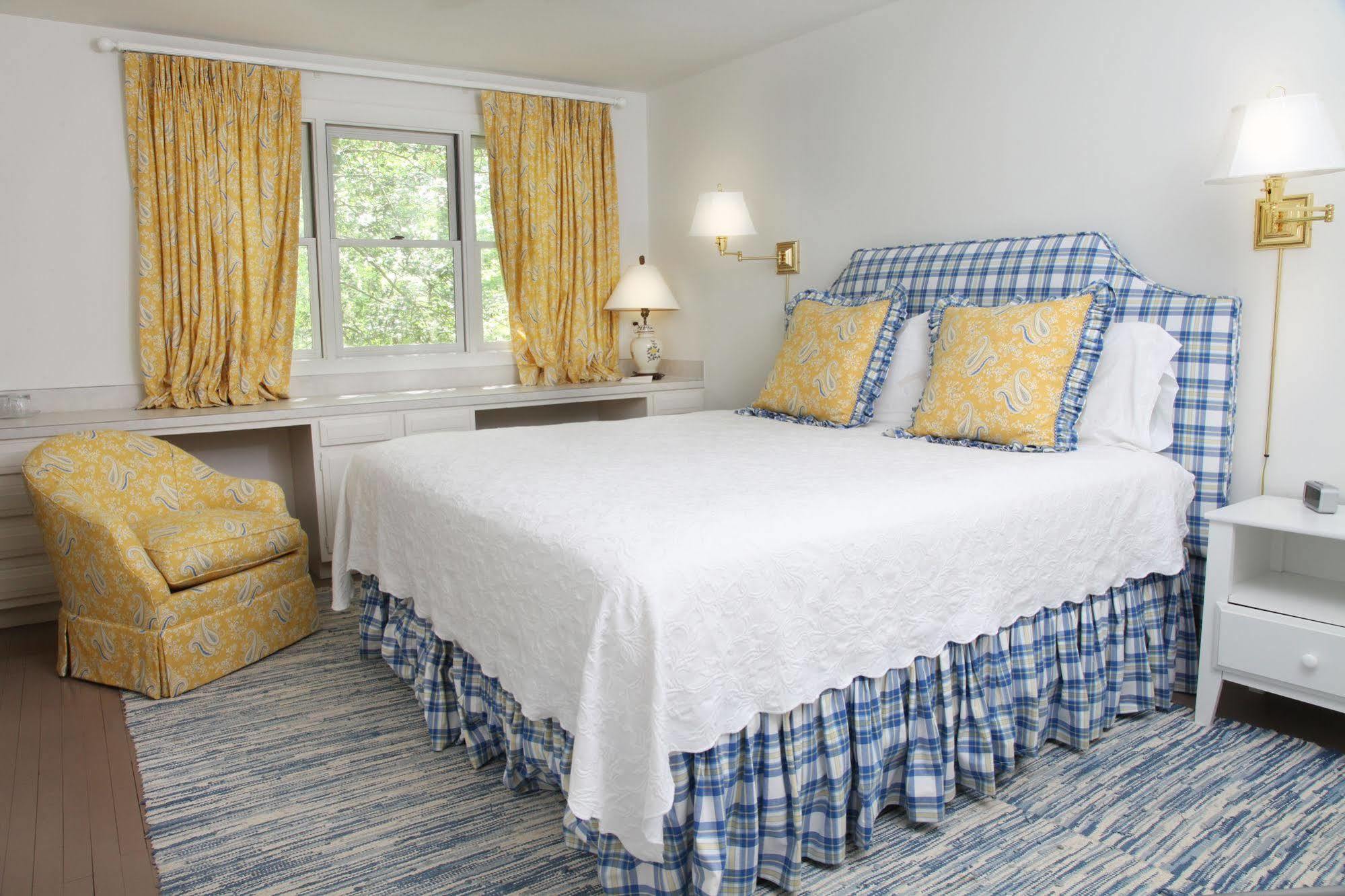 The Inn At Stratford Hall East End Экстерьер фото